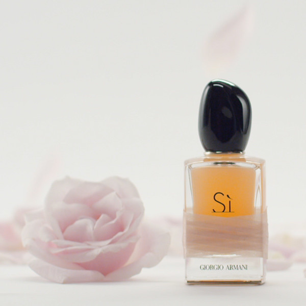 ARMANI – Si perfume